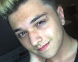The star got piercing on his eyebrow.